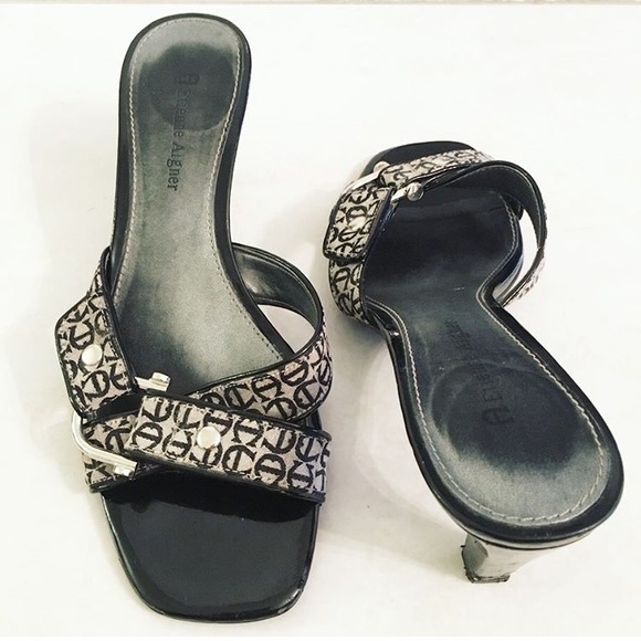 VINTAGE Etienne Aigner Black Slip On Heel Size 6.5 - Picture 7 of 8